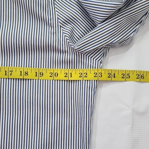 MICHAEL Kors Slim Fit Men Stripes Button Down Dress Shirts - Picture 6 of 9